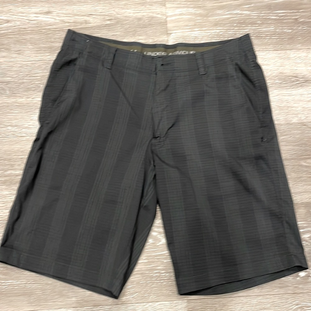 Under Armour shorts Sz 36